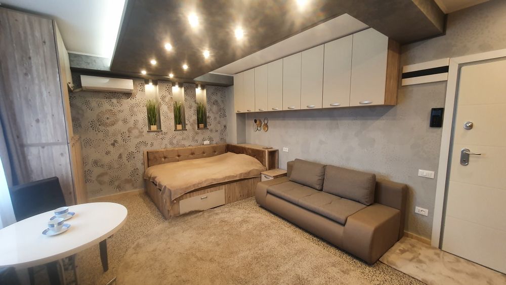 Tomis studio 4b  regim hotelier