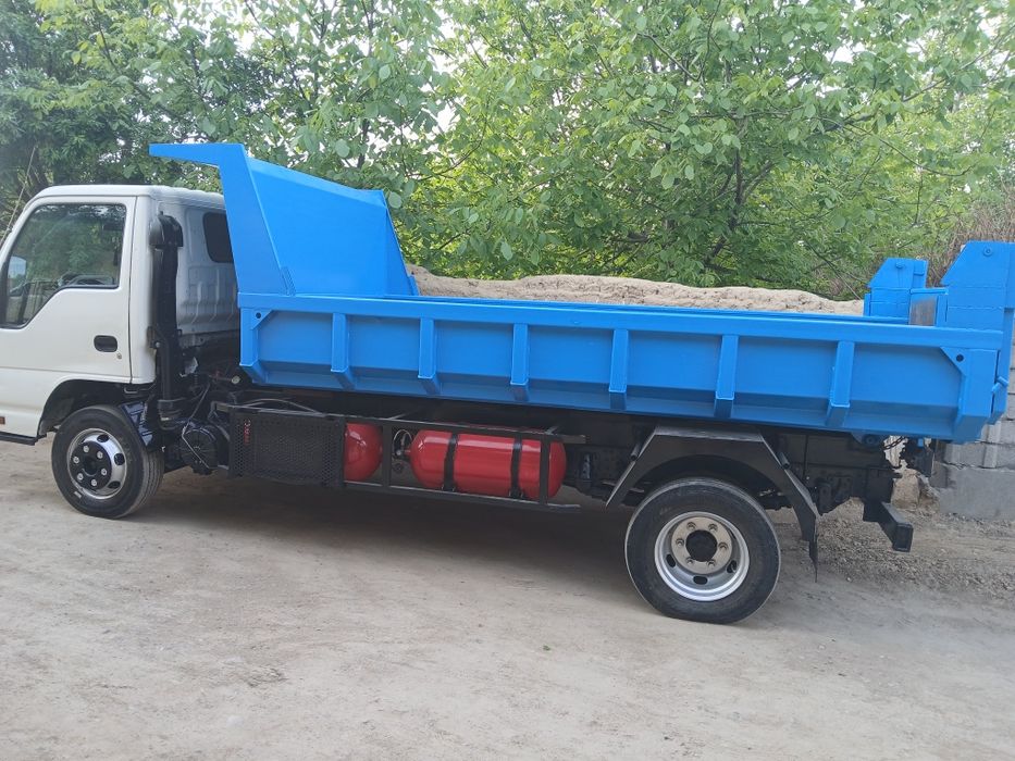 Сотилади Исузу холати аьло