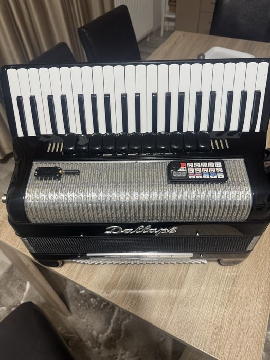 Acordeon Dallape digital nu Guerrini Roland