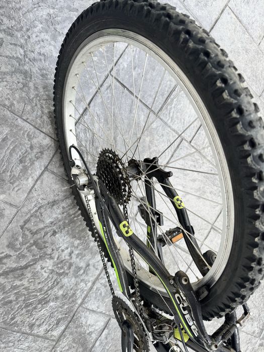 Bicicleta Cube Race 260