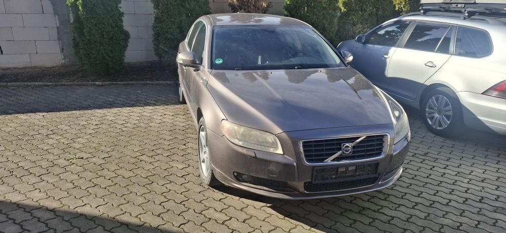 Vând Volvo S 80.