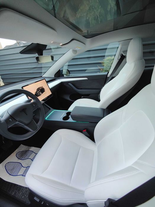 TESLA Model Y  LONG RANGE   AWD  514 cp.  TVA  deductibil  garantie