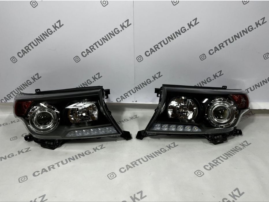 Фары BROWNSTONE на Land Cruiser 200