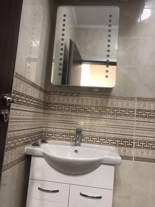 Продава се Двустаен апартамент в Бургас, Меден рудник - зона А - 72 кв.м за 2084 €/кв.м - Снимка #5