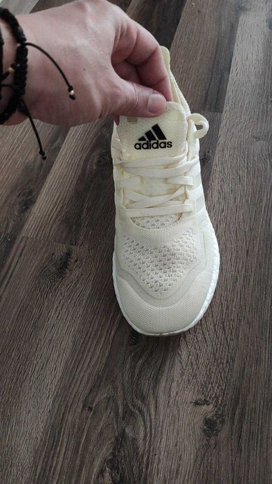 Oferta Adidasi Adidas Marime 42.5 Noi !!!