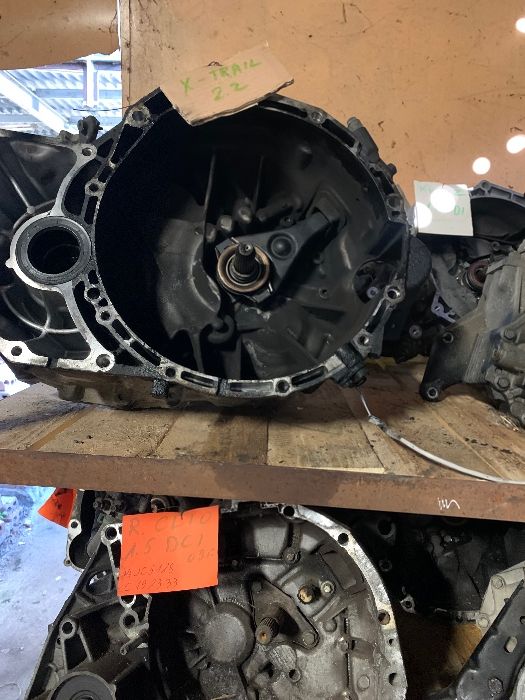 nissan x trail /нисан х-трейл 2.2 дизел 2008г.скоростна кутия