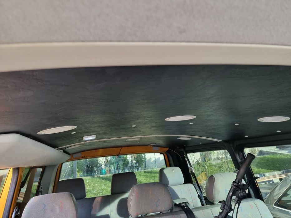 VW TRANSPORTER T5 8+1 locuri