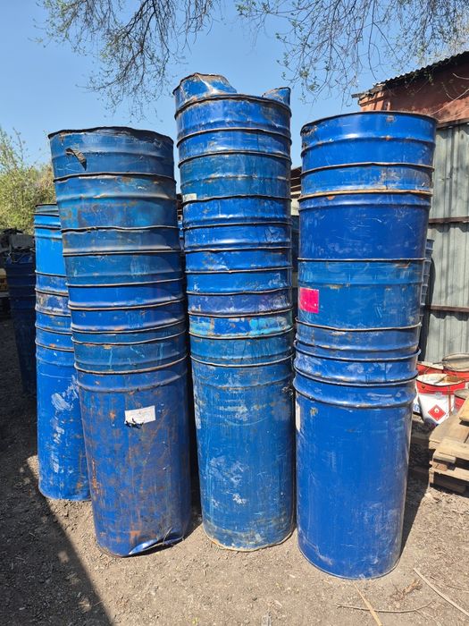 Продаётся бочки 220л