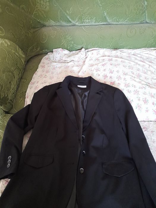 Продам одежду качественную,