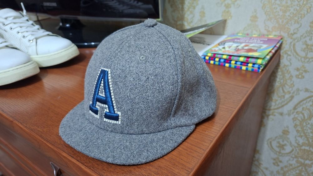 Кепка  весенние козырёк маленький