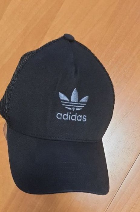 Adidas-Много Запазена