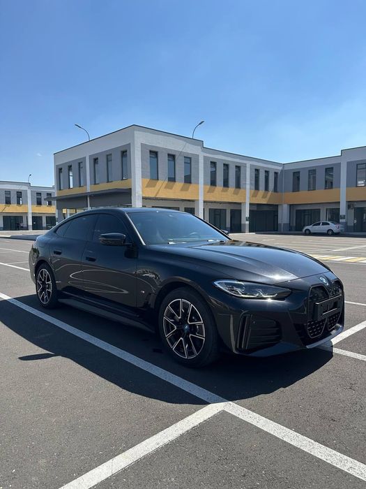 BMW i4 edrive40 Elektr 590 km Germaniya.