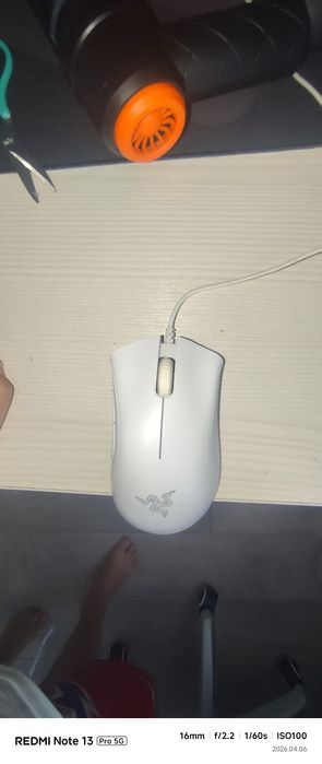 продам ориг мышку Razer