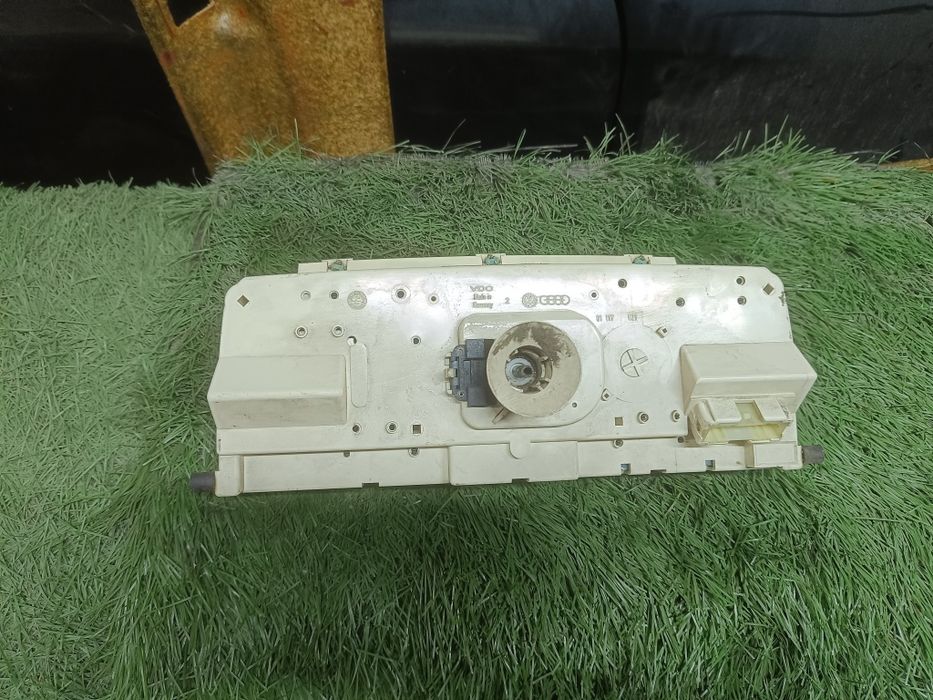 Щиток приборов Пассат б3