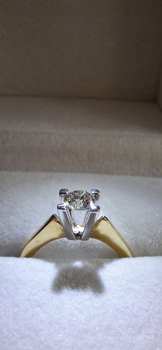 Золотое кольцо 750 проба с бриллиантом 0.31 карат.