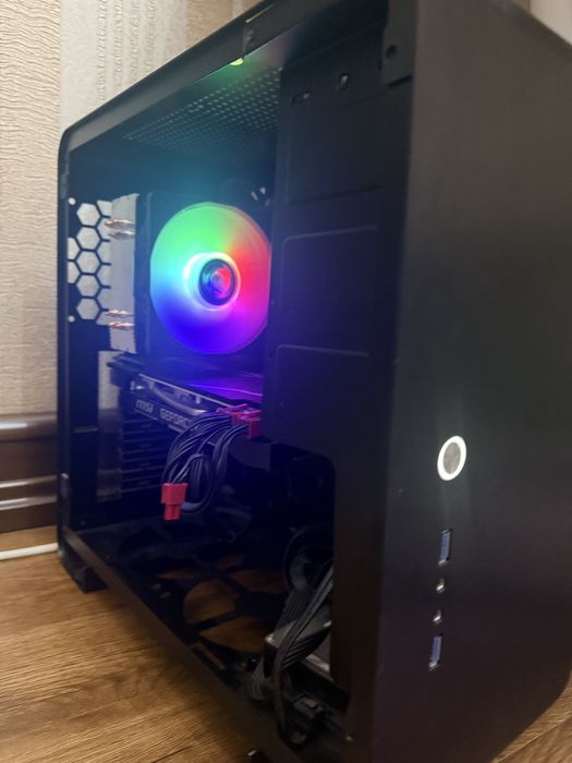 Компьютер и Монитор