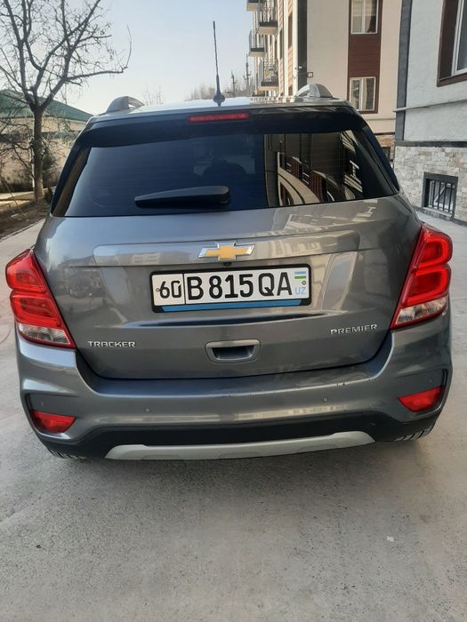 Tracker premier sotiladi