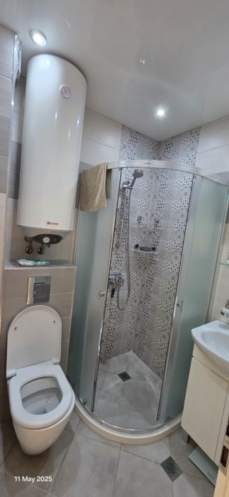 Дава двустаен апартамент под наем