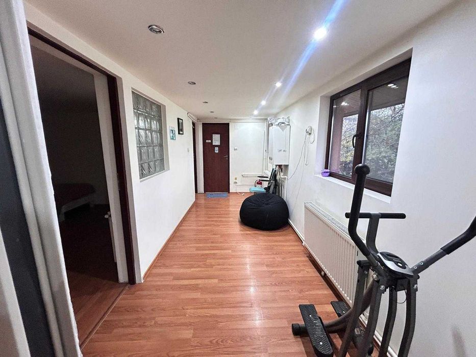 Vand casa Sector 1