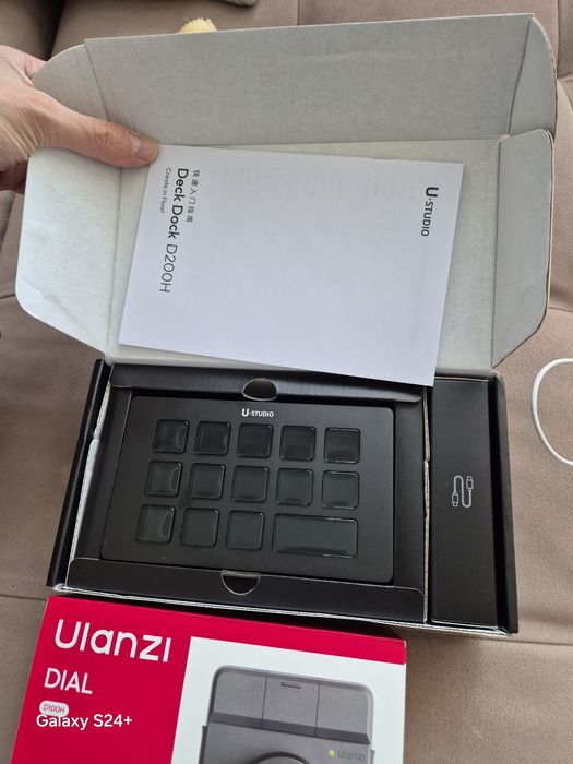 Чисто нов комплект Ulanzi: Deck Dock D200H (LCD конзола) + DIAL D100H (контролер)