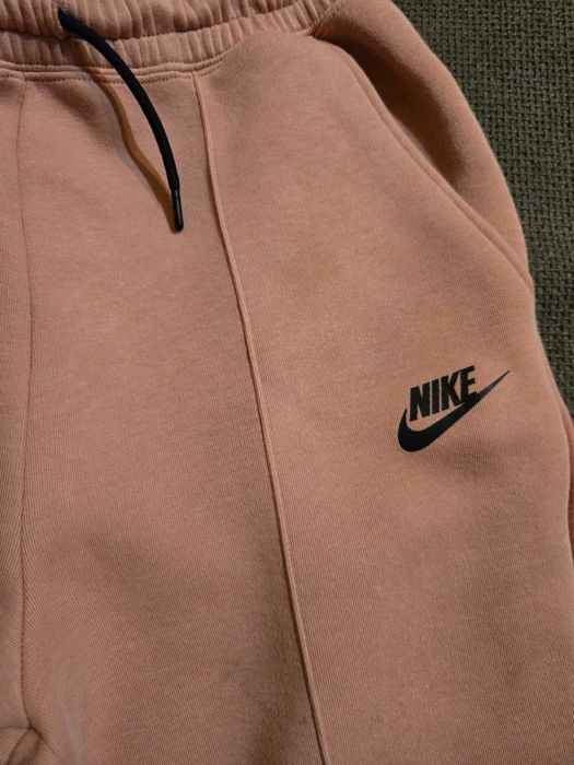 Дамски оригинален екип Nike Tech Fleece