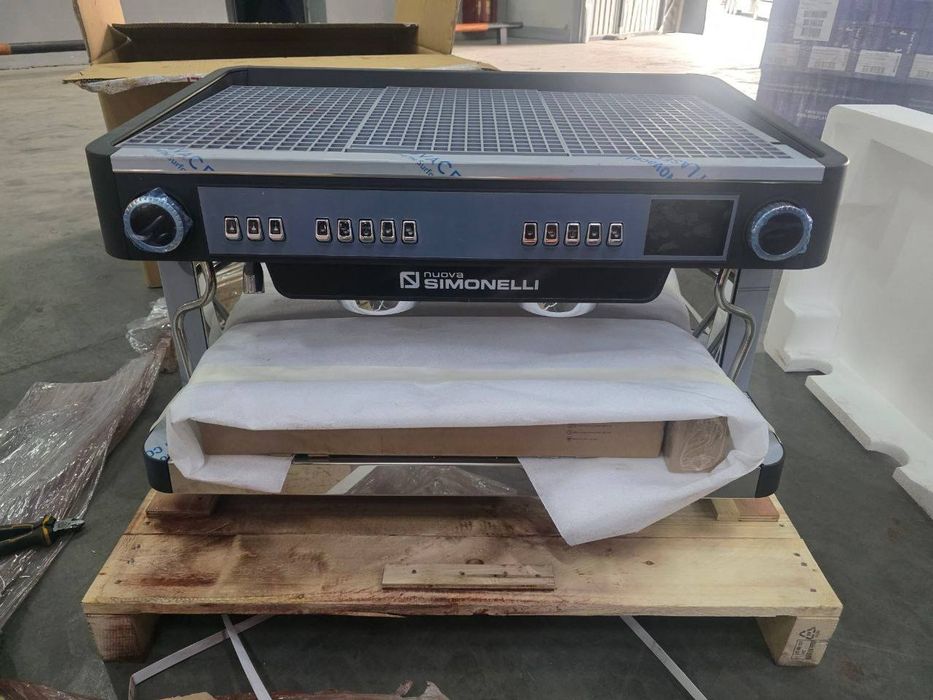 Кофемашина Nuova Simonelli Nova Aurelia MP T3