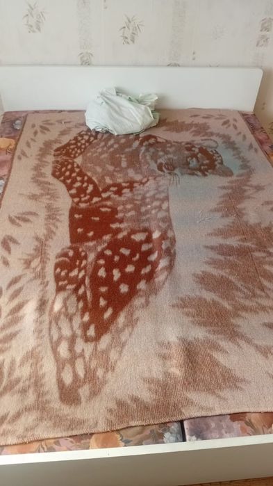 Одеяла суконные,пледы толстые