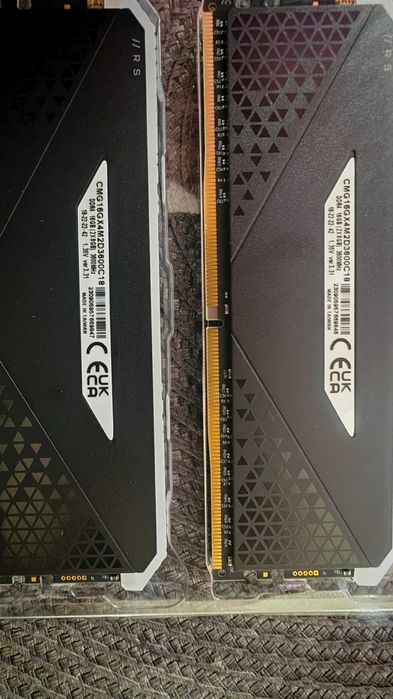 Рам памет Corsair Vengeance RGB RS  (2x18GB) 16GB DDR4 3600MHz