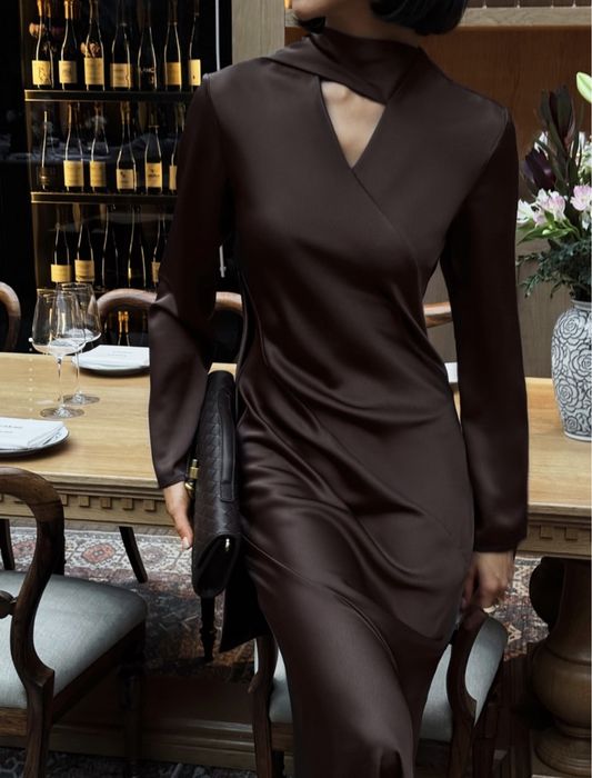 Платье от LICHI ( в идельном состоянии)