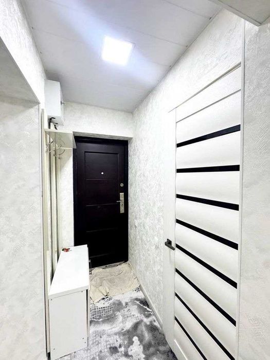 V3711 ПРОДАЕТСЯ 1/1/4 на: Чиланзар 5 кв  Ор.р:Метро Хамза. 25м2