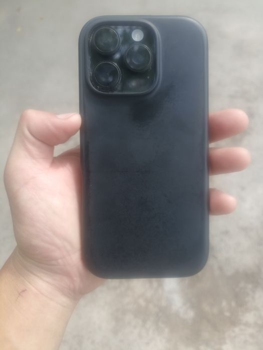 Продам Iphone 16 pro