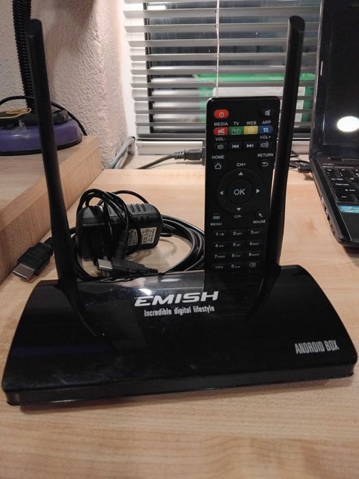 TV Box EMISH X800 ТВ Бокс
