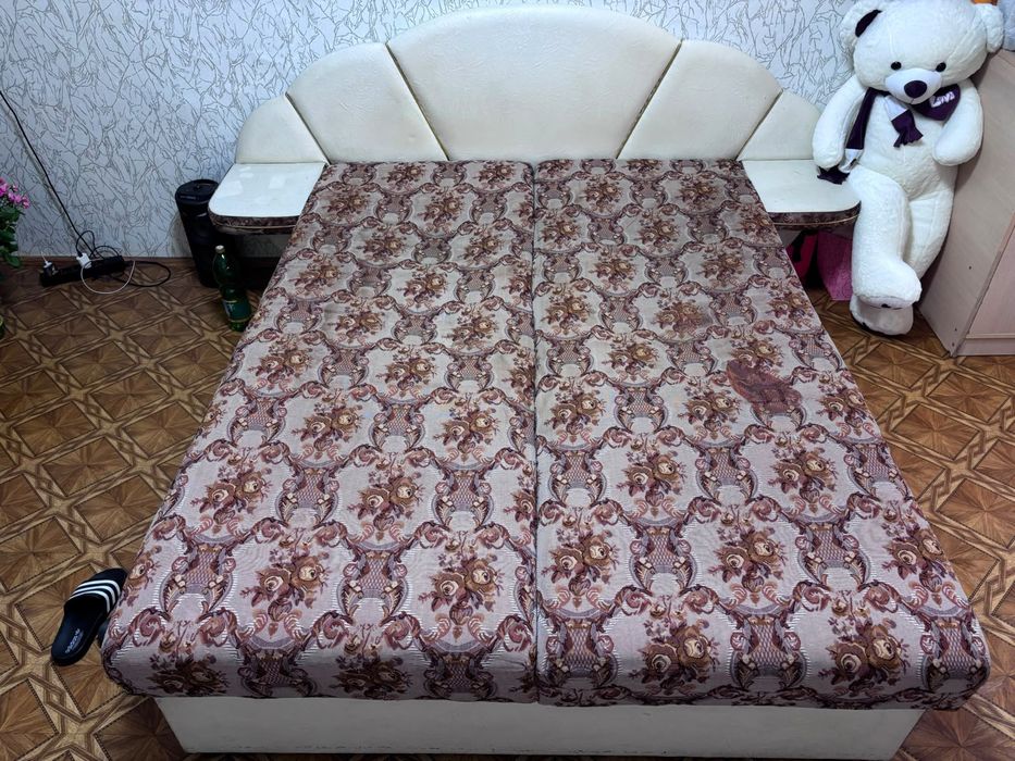 Продам кровать двухспальная