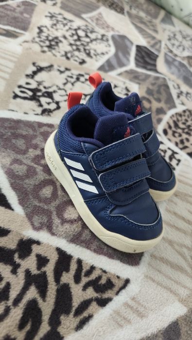 Adidasi Adidas copii