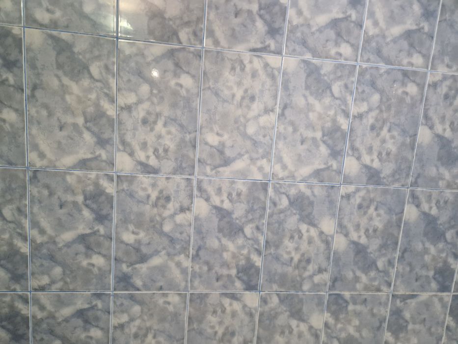 Punem parchet,punem gresie in bucatarie..