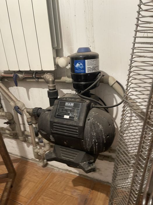 Насос водиной. Для давления воды.