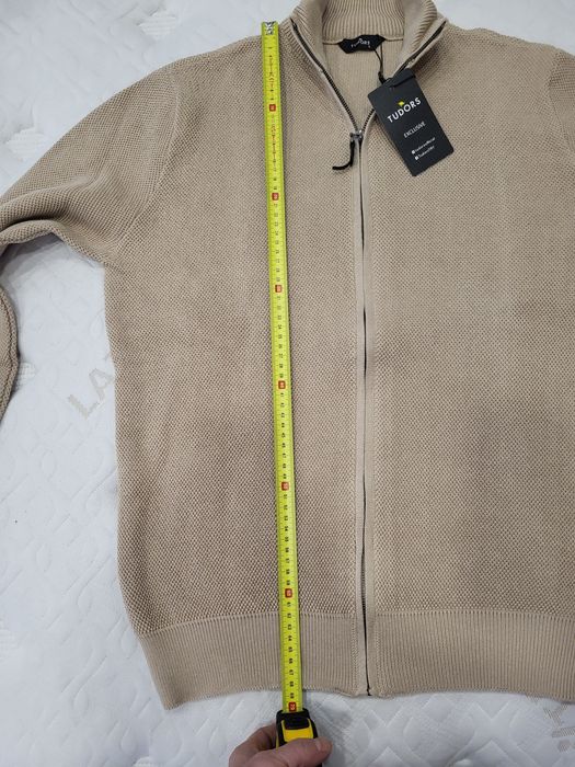 Cardigan Tudors, mărime L, nou ,cu etichetă