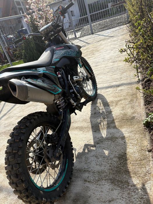 Vând cross Alfarad 250