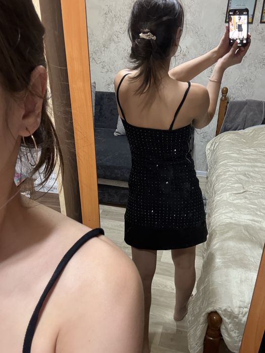 Продам черное платье XS-S