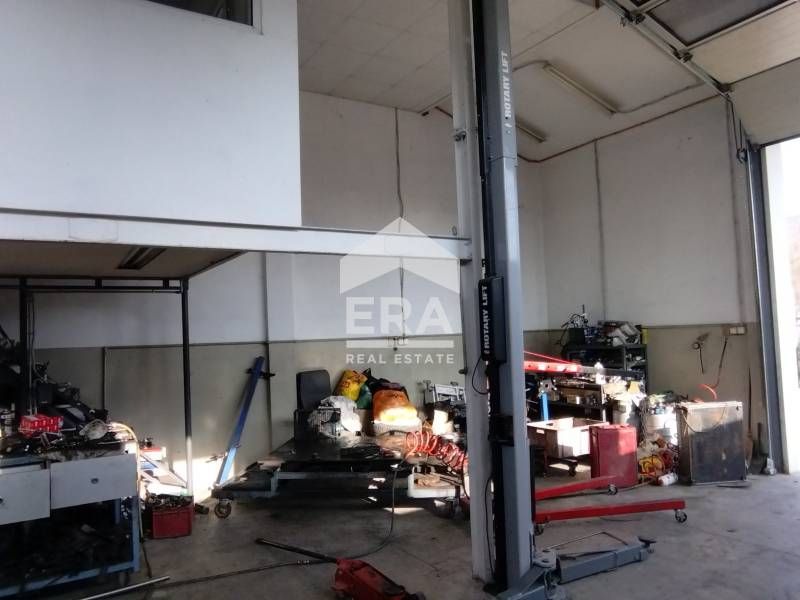 Дава се под наем Промишлена сграда в с. Припек, Област Варна - 87 кв.м за 750 € - Снимка #2