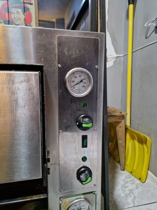 Пицца печь 
Модель	FORNI4404SE
Напряжение