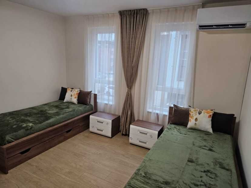 Тристаен апартамент под наем Студентски град