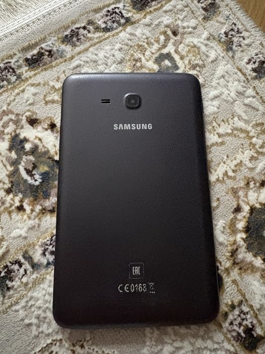 Продаю Samsung Tab A3 lite
