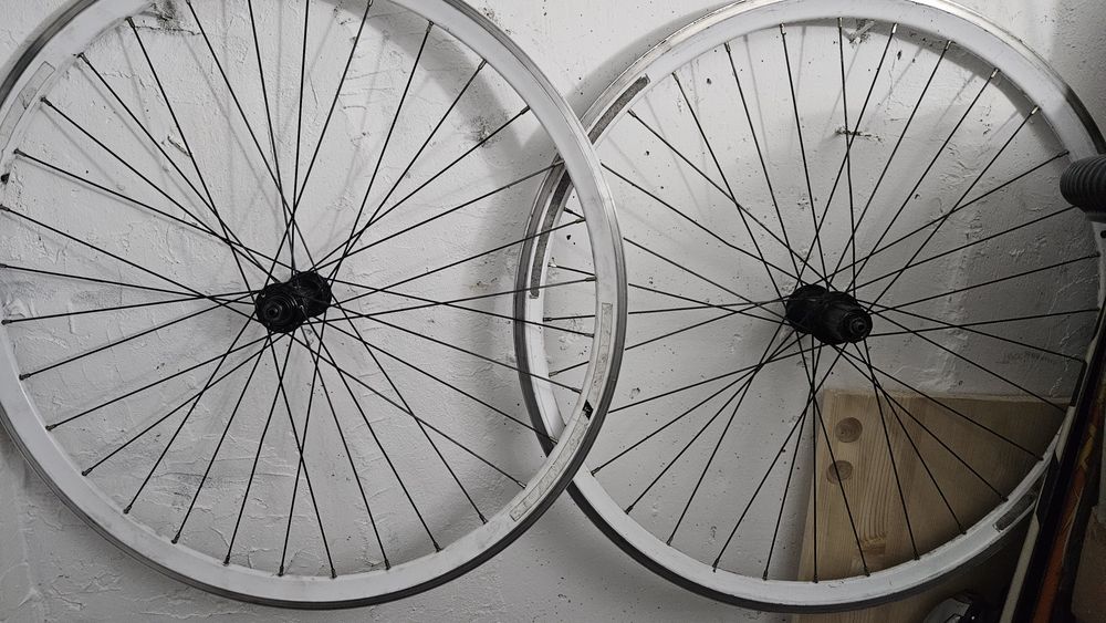 Jante 28, 29, 700c cu cauciuciri