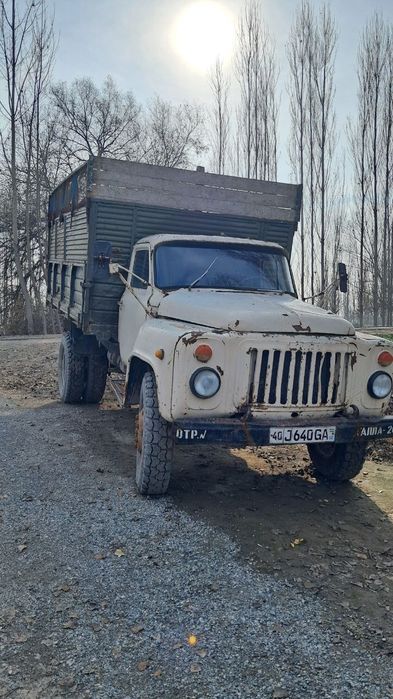 Zil 53 срочно сотилади