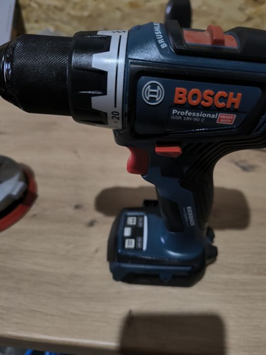 Vand scule Bosch 18v, Noi