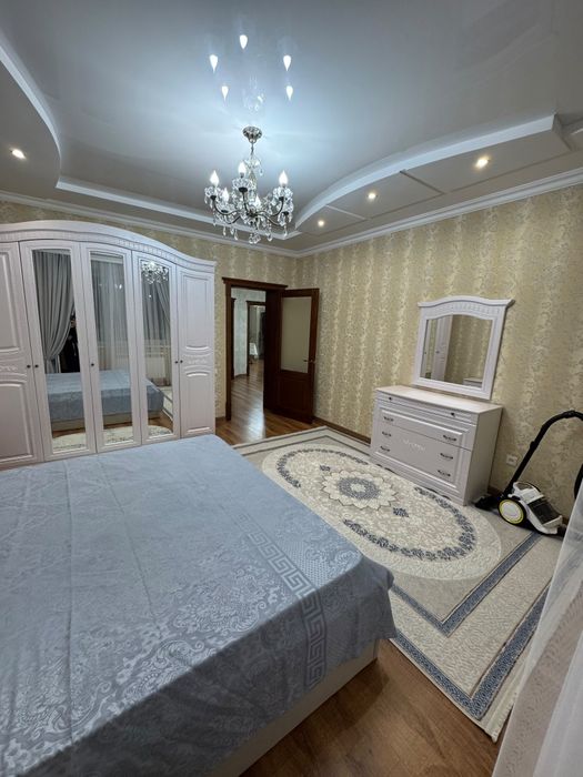Продам спальный гарнитур