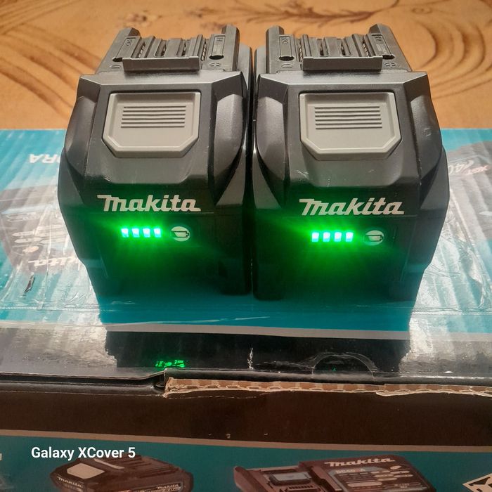 Makita зарядно +батерии