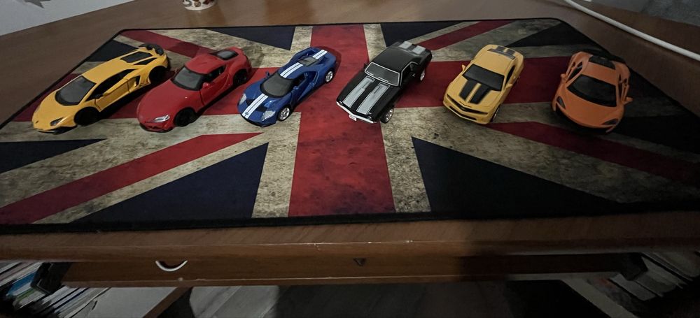 Машинки коллекционные