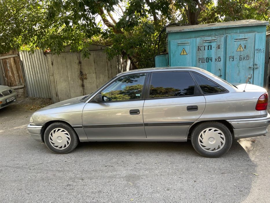 Опель астра 1994